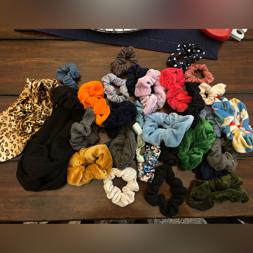 Scrunchies scrunchies scrunchies!!!